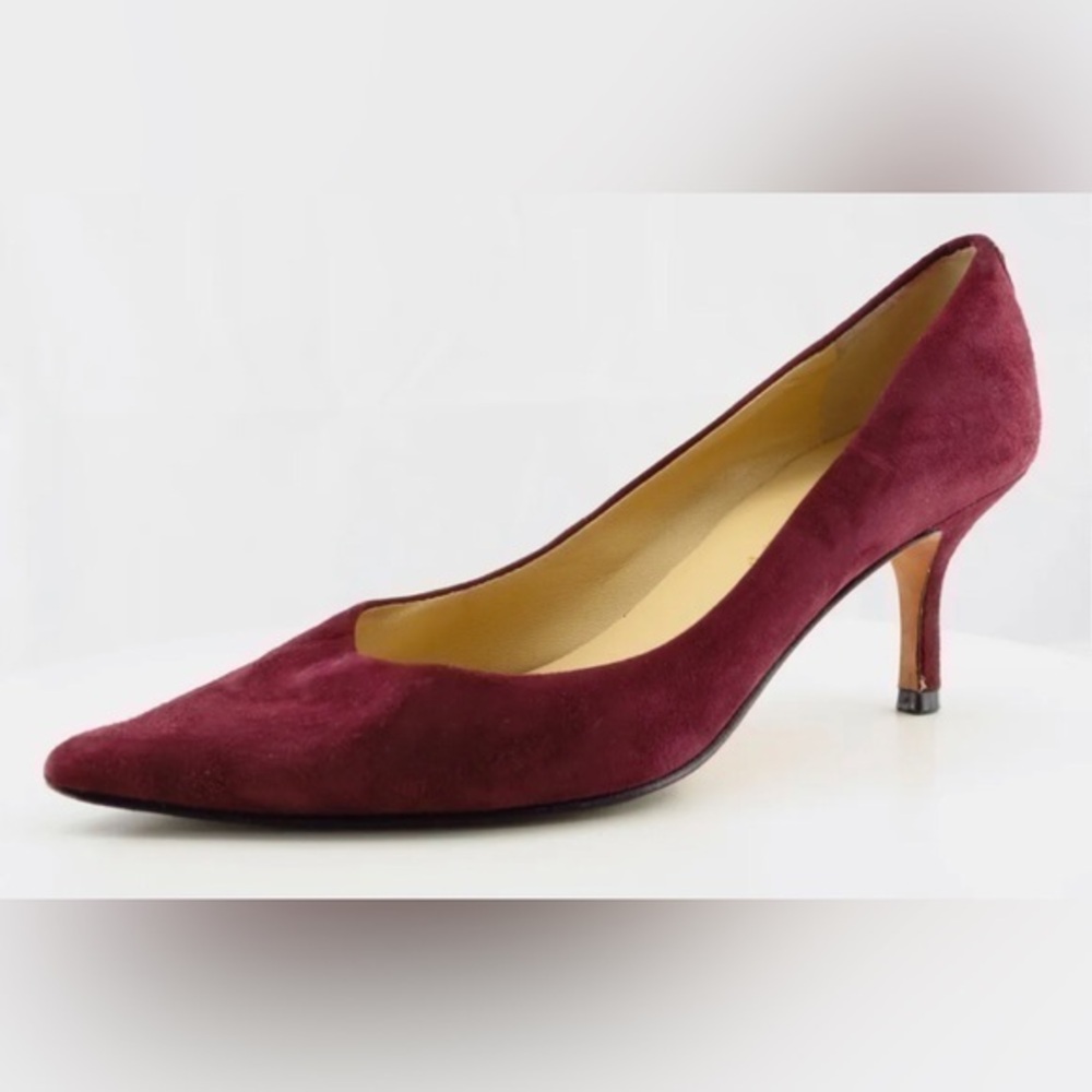 Ivanka Trump Plum Suede Leather Closed Toe Pointy Toe Heels size 6.5
